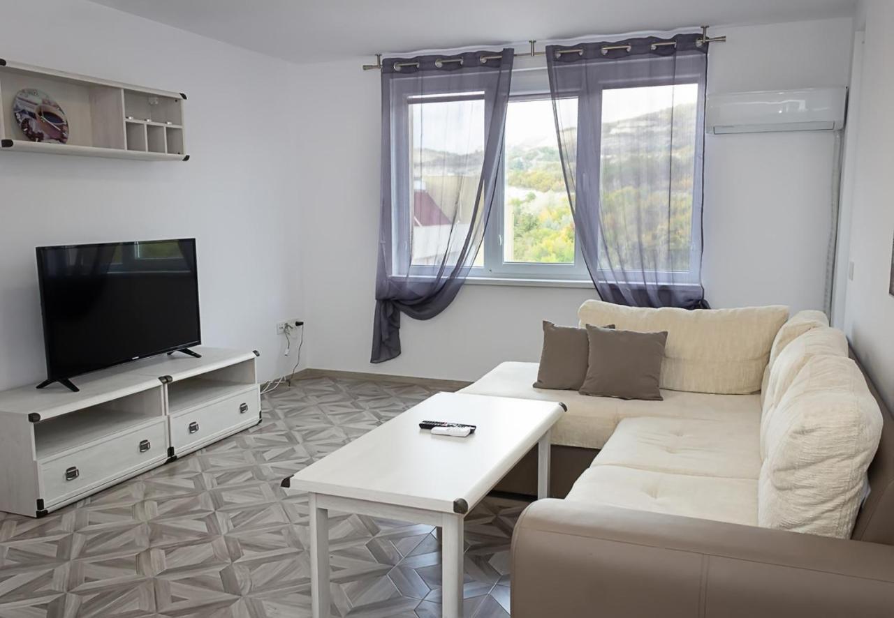Apartment Lilia Kavarna Dış mekan fotoğraf