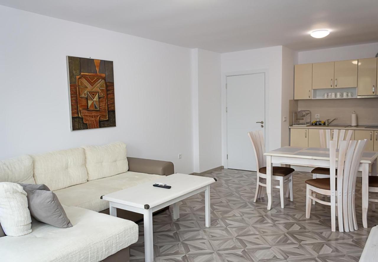 Apartment Lilia Kavarna Dış mekan fotoğraf
